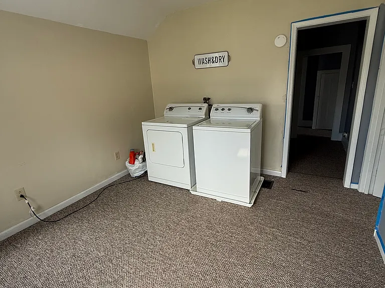 432 S James St — Photo 10