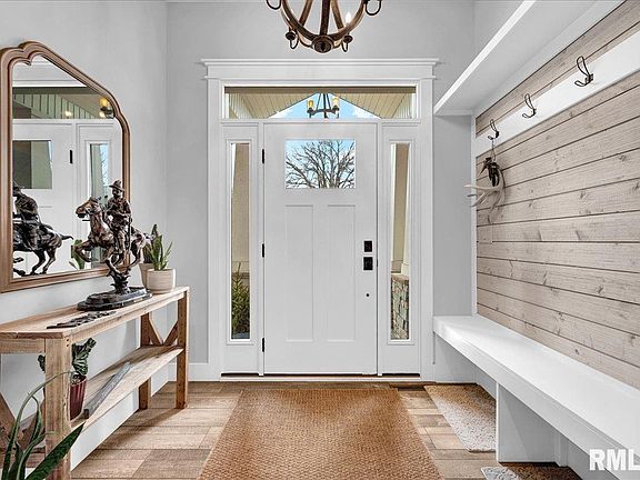 5th image of 687 Northfork Rd