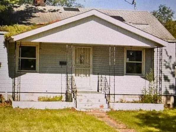 3748 Buchanan St, Gary, IN 46408
