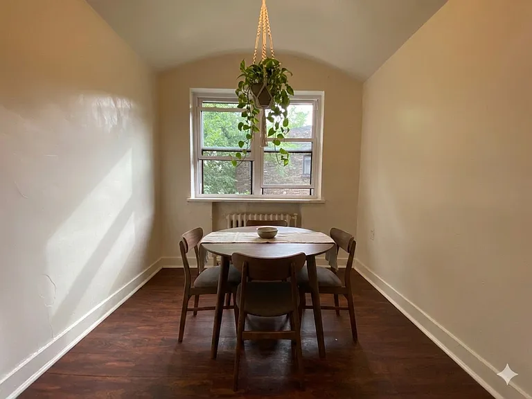 5700 Munhall Rd — Photo 11