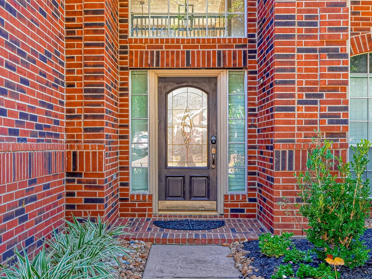4 bed, 3.5 bath, 2705 sqft, $2,795 — Photo 3