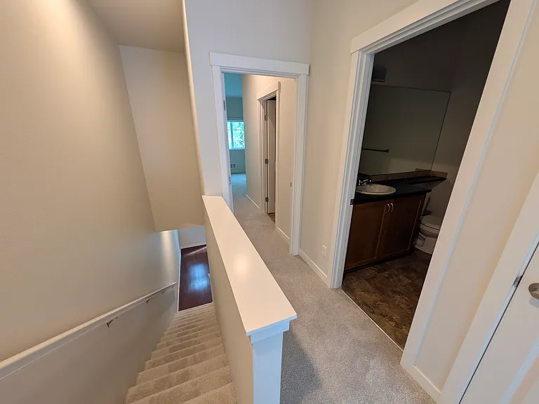 2203 NW Moraine Pl — Photo 9