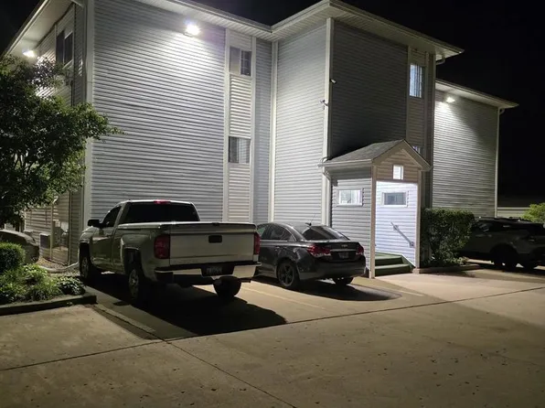 3130 W Monroe St APT 308, Waukegan, IL 60085
