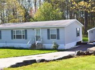 8 Ash Ln, Kittery, ME 03904