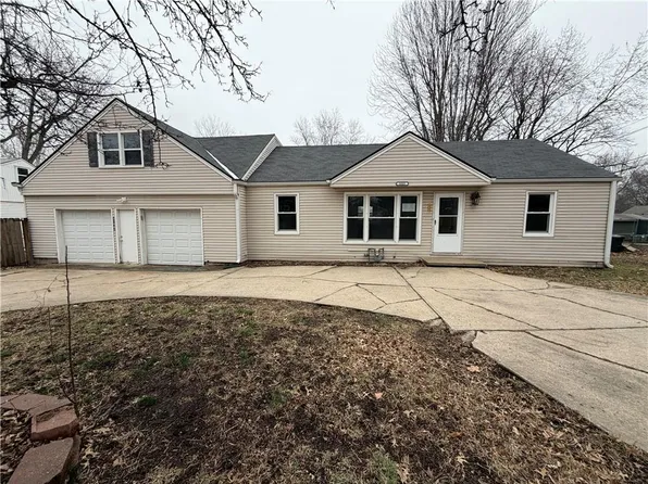 5805 Ridgeway Ave, Kansas City, MO 64133