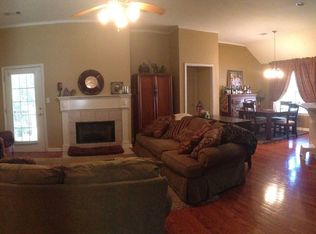 50 Garden Oaks Dr, Maumelle, AR 72113