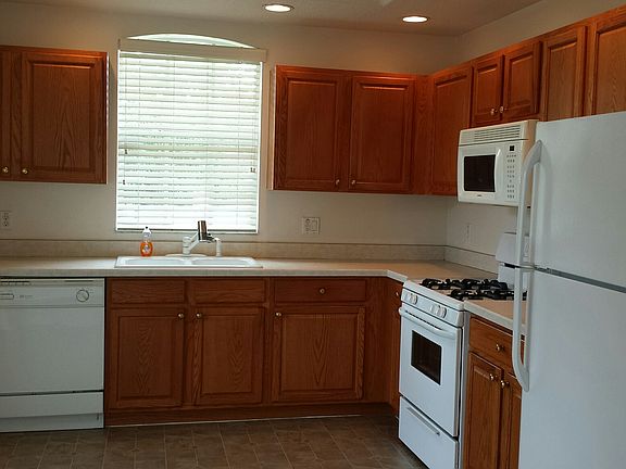 4th image of 2932 Wild Pepper Ave
