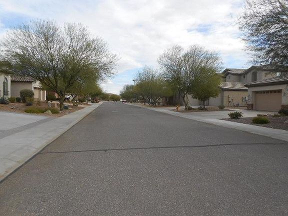 4th image of 2308 E Avenida Del Sol Ave