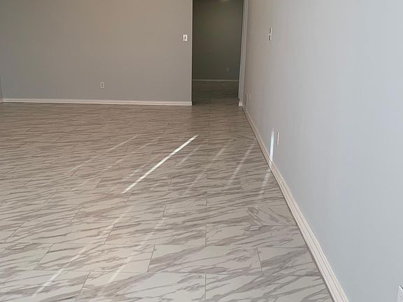 3rd image of 3414-3412 San Mateo Dr