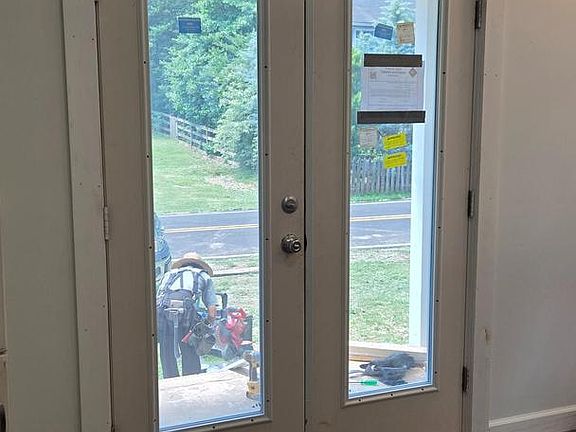 5th image of 743 Bell Manor Rd