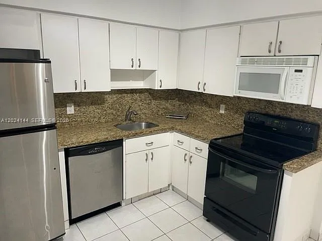 5600 Collins Ave #4U — Photo 17