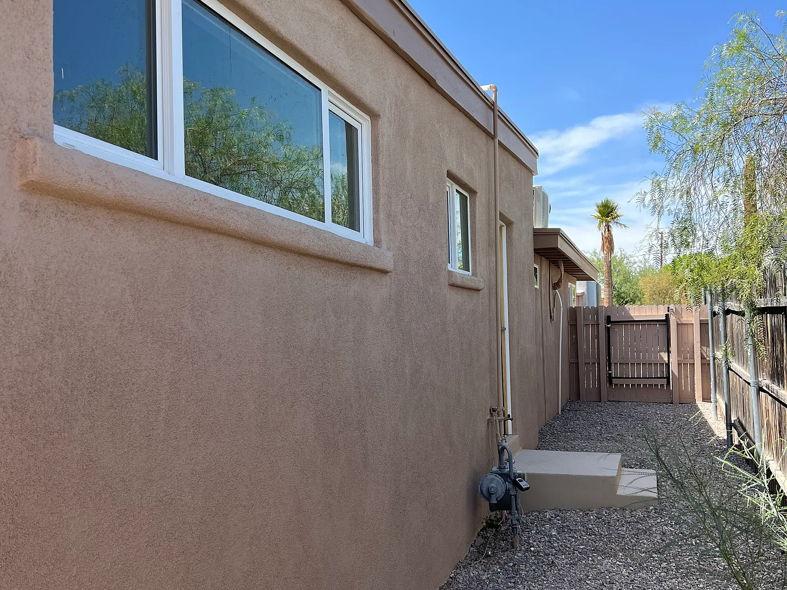 3 bed, 1361 sqft, $1,900 — Photo 4