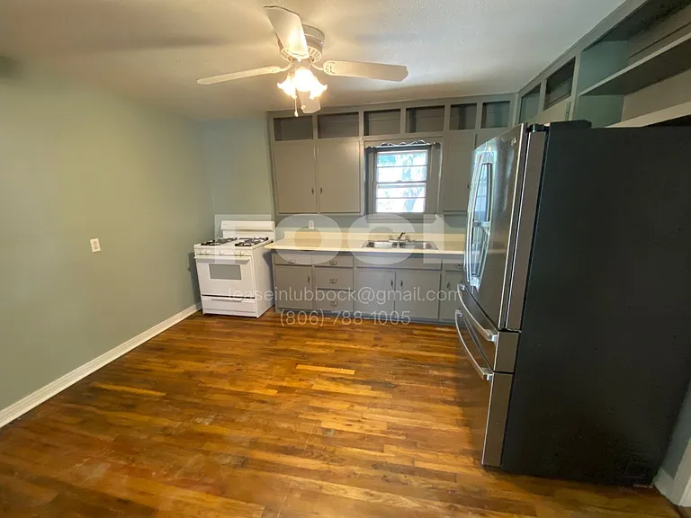 2510 Kenosha Ave — Photo 4
