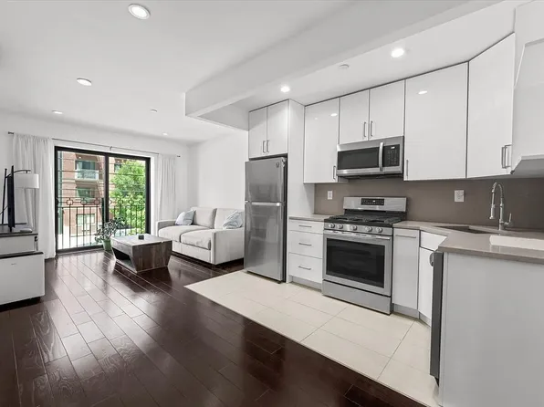 14-40 31st Ave #2F, Astoria, NY 11106