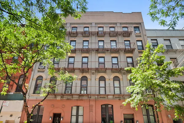 Rented by Cooper & Cooper Real Estate | media 9