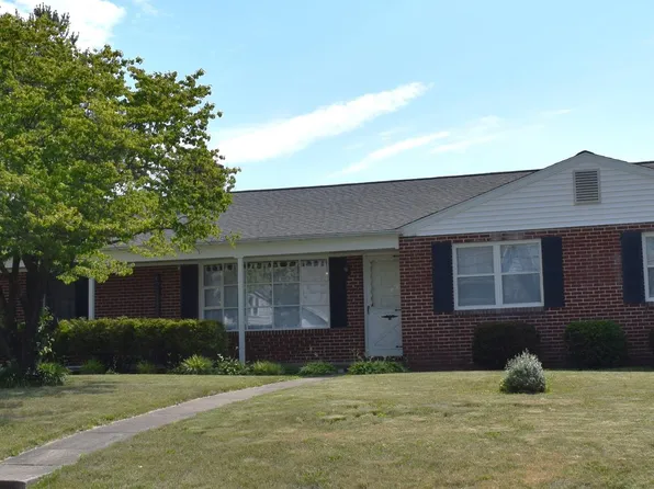 516 Montgomery Ave, Boyertown, PA 19512