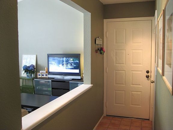 4th image of 1554 Four Oaks Cir