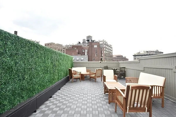 Rented by Bold New York | media 15