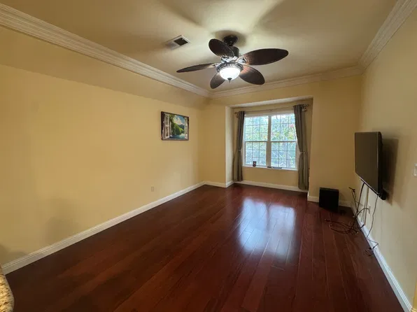 422 E Evelyn Ave APT 204, Sunnyvale, CA 94086