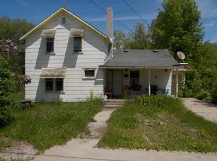 1020 Court St, Cheboygan, MI 49721