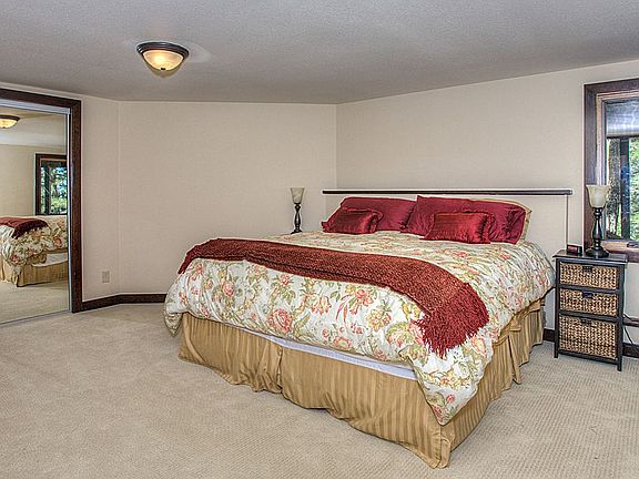 Bedroom w/Private Bath