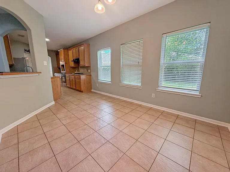 9222 Memorial Grove Dr — Photo 12
