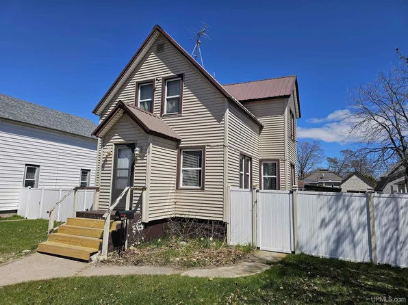 509 S 10th St, Escanaba, MI 49829