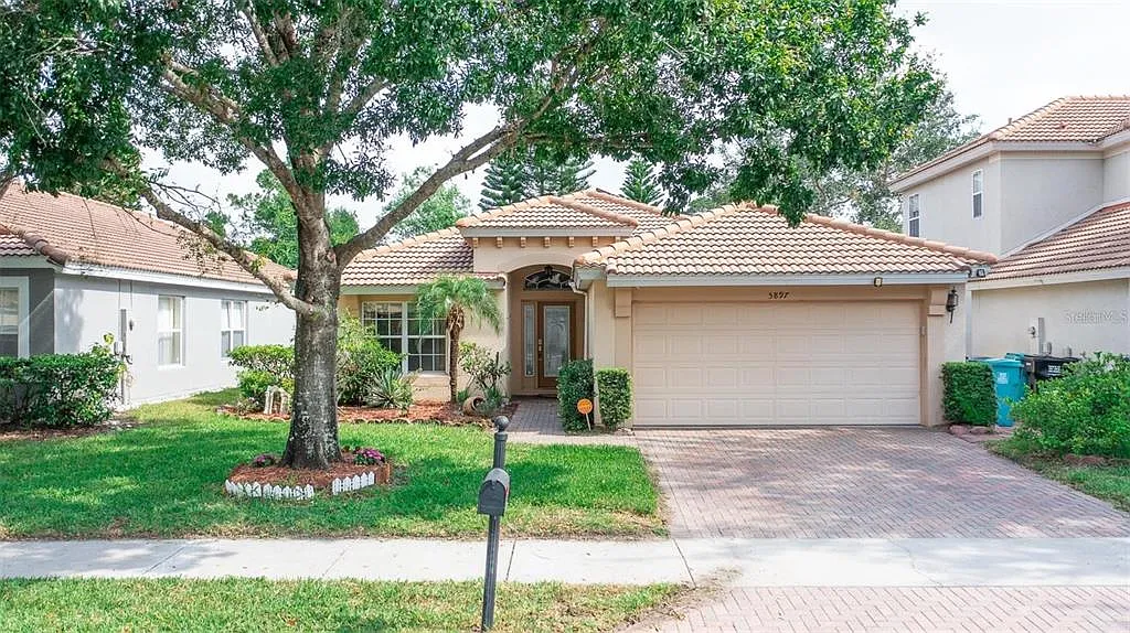 4 bed, 2.0 bath, 1684 sqft, $3,350 — Photo 1