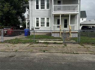 16 Mavis St, Pawtucket, RI 02860