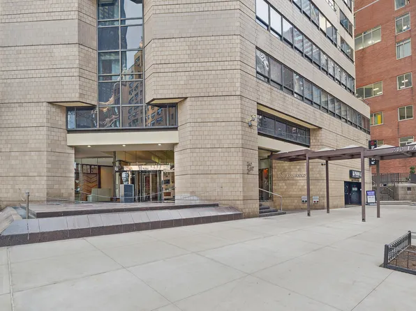 240 East 47th Street 19B image 17 of 17