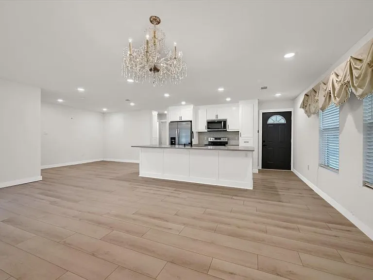 600 N Jordan St — Photo 10