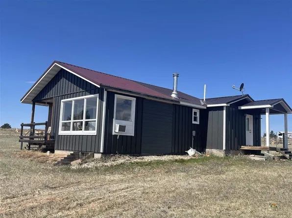 27926 Lariat Cir, Hot Springs, SD 57747