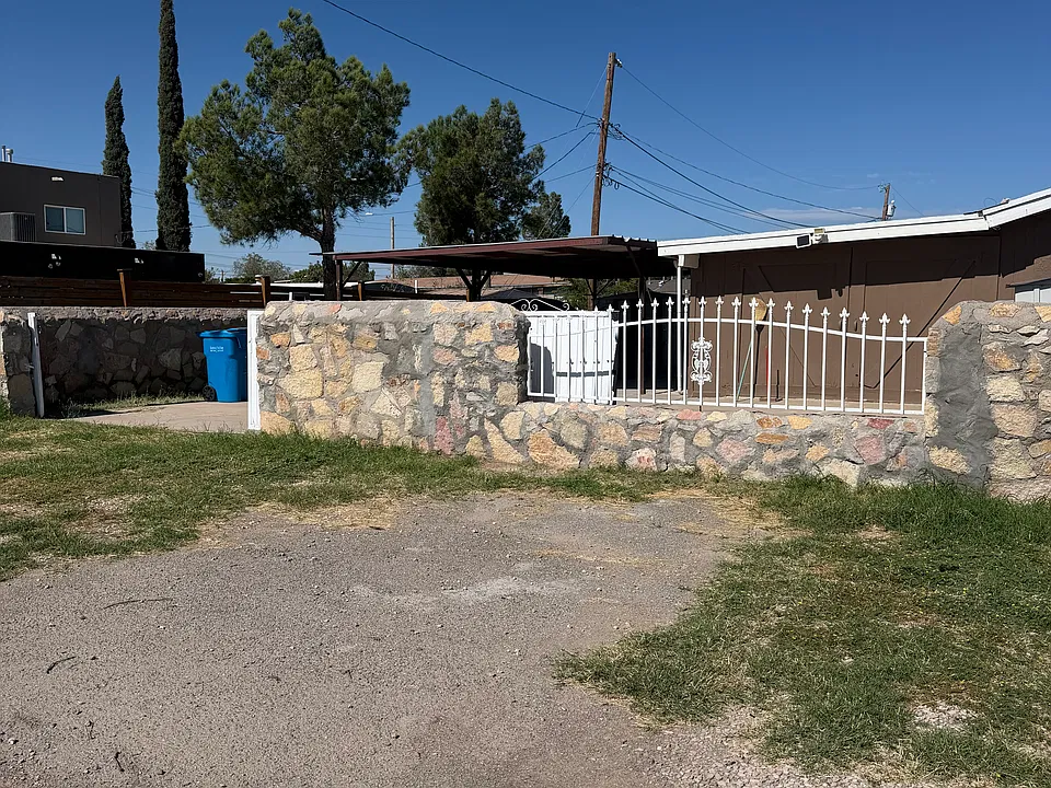 11548 Jenny Rd #1