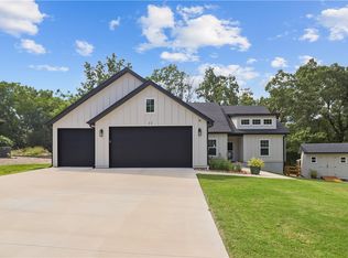 11 Liddy Ln, Bella Vista, AR 72715