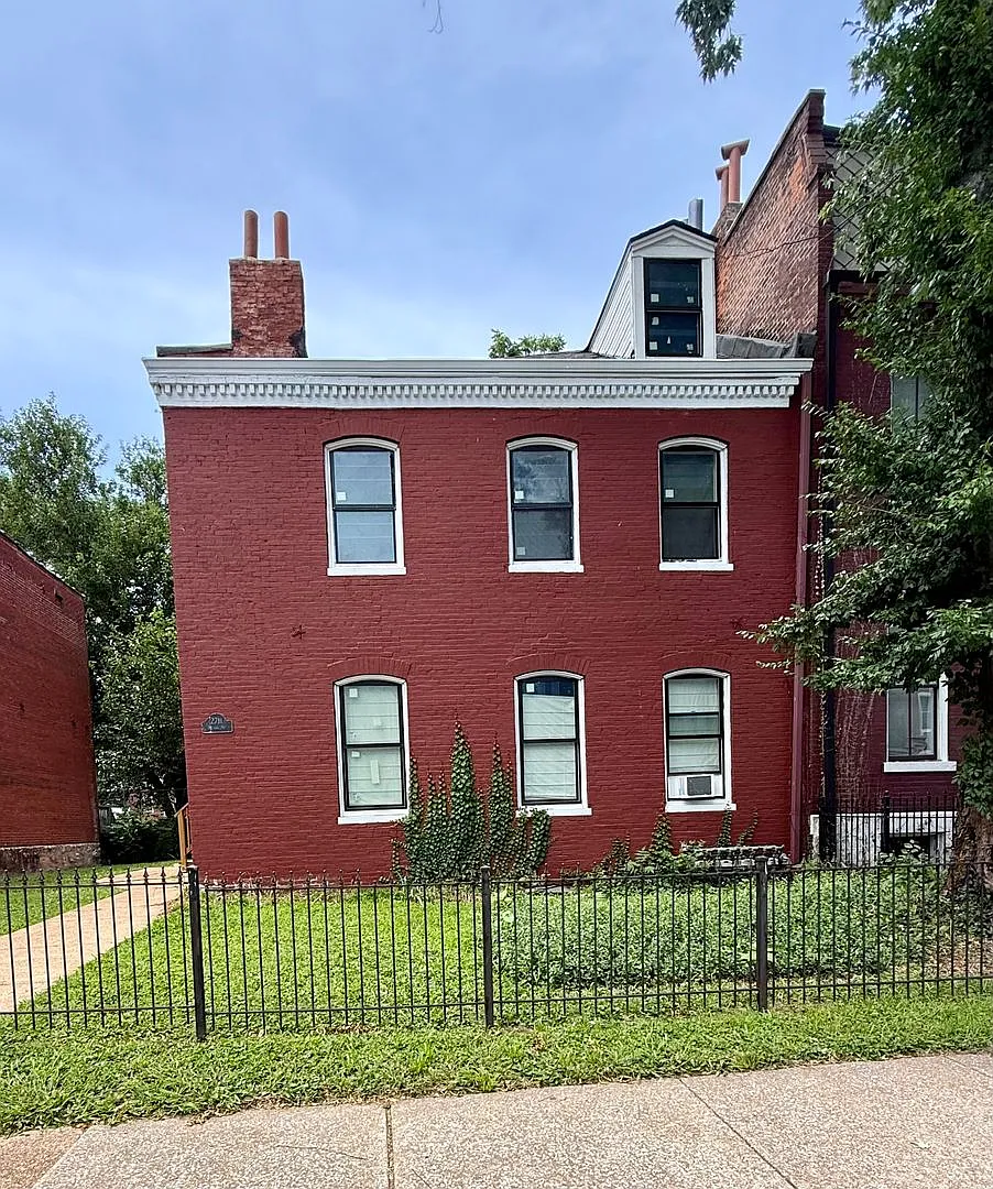 Indiana 1 — Photo 1
