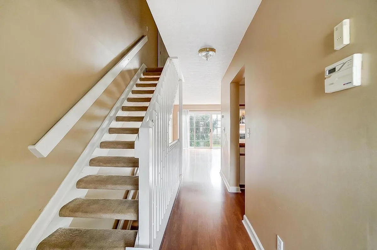 Building Photo - 5713 Mango Ln