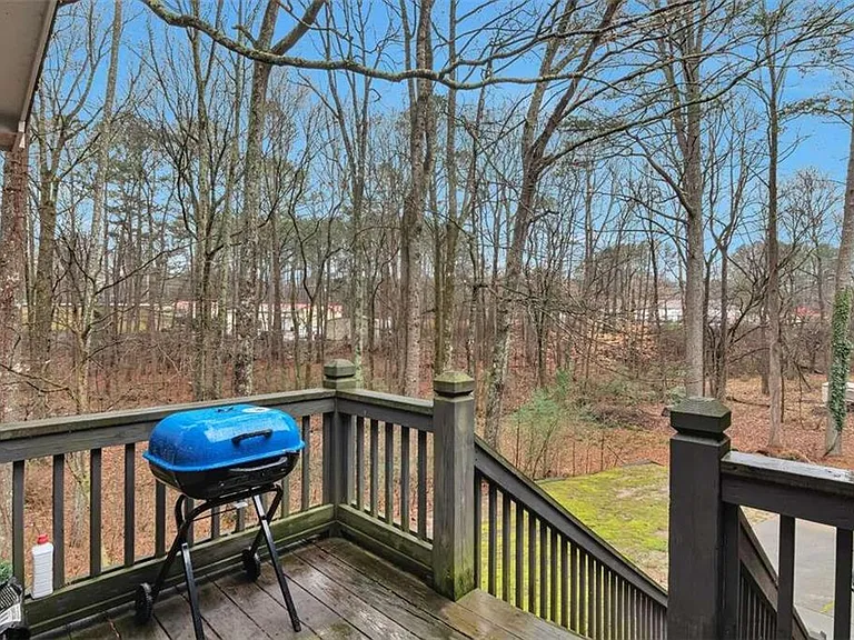 4145 Dustin Dr — Photo 24