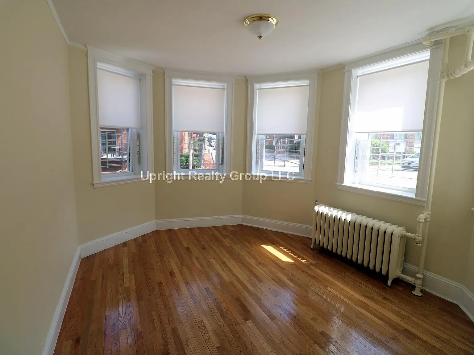Woodstock Avenue Brighton Boston — Photo 3