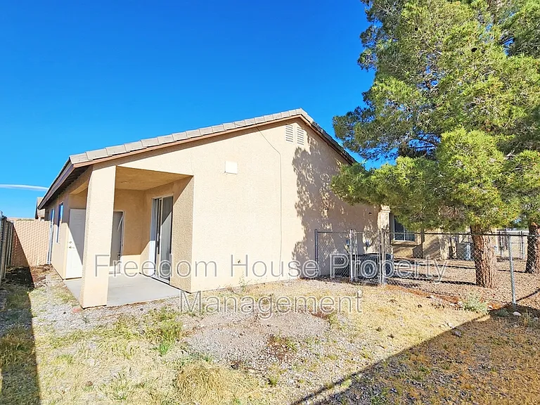 1041 Marne Ct #4 — Photo 36