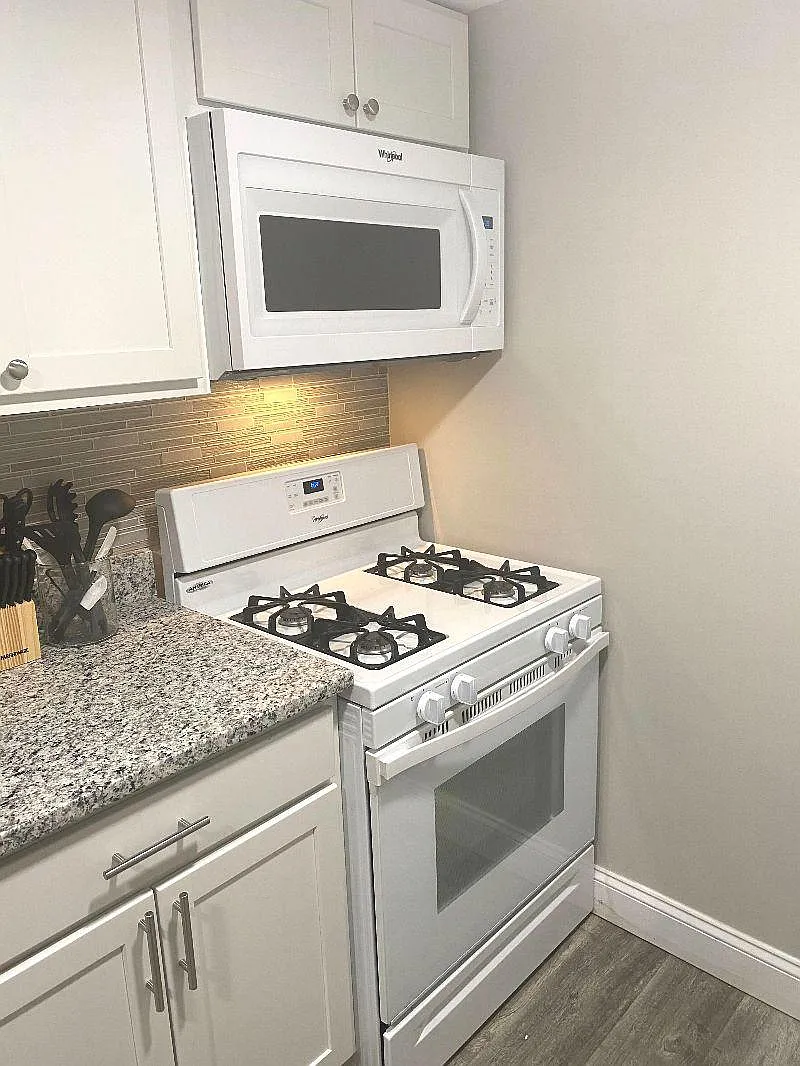 Unit Photo - 1544 Oakridge Rd #1