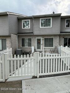 1050 Rathbun Ave #A, Staten Island, NY, 10309