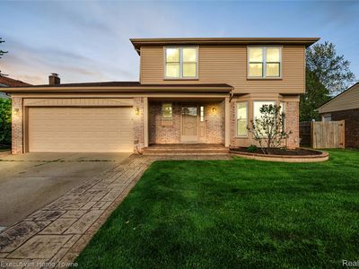38968 Harrison Dr, Sterling Heights, MI, 48310