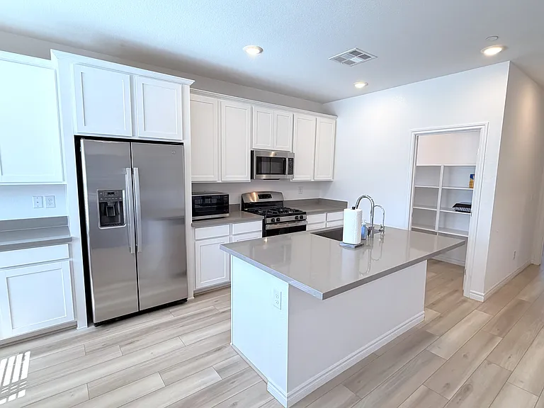341 Aravalli Crest St — Photo 16