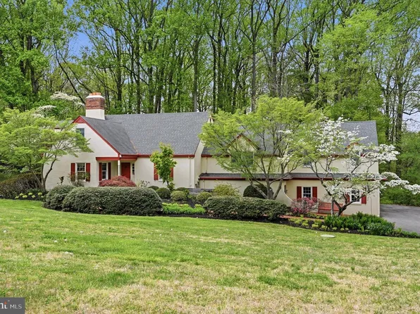 124 Tally Ho Dr, Chadds Ford, PA 19317