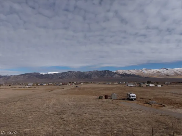 2886 N 21st St W, Ely, NV 89301