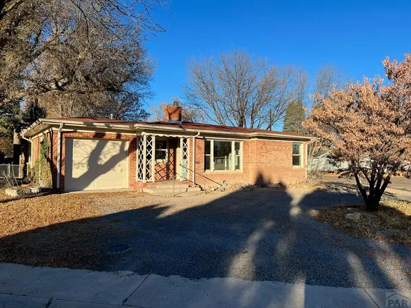 102 Kenwood Dr, Pueblo, CO 81004