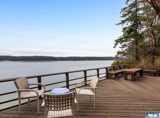 191 Madrona Rd, Nordland, WA 98358