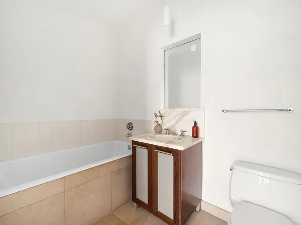 121 East 23rd Street image 8 of 15