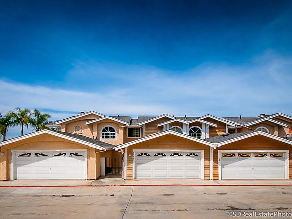 Attached 2 Car Garage