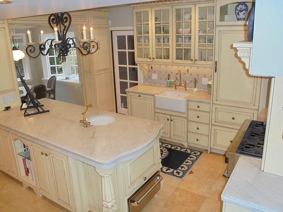 Kitchen, view 1